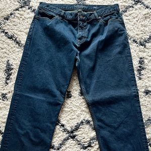 BANANA REPUBLIC TRAVELER JEANS - 35x32